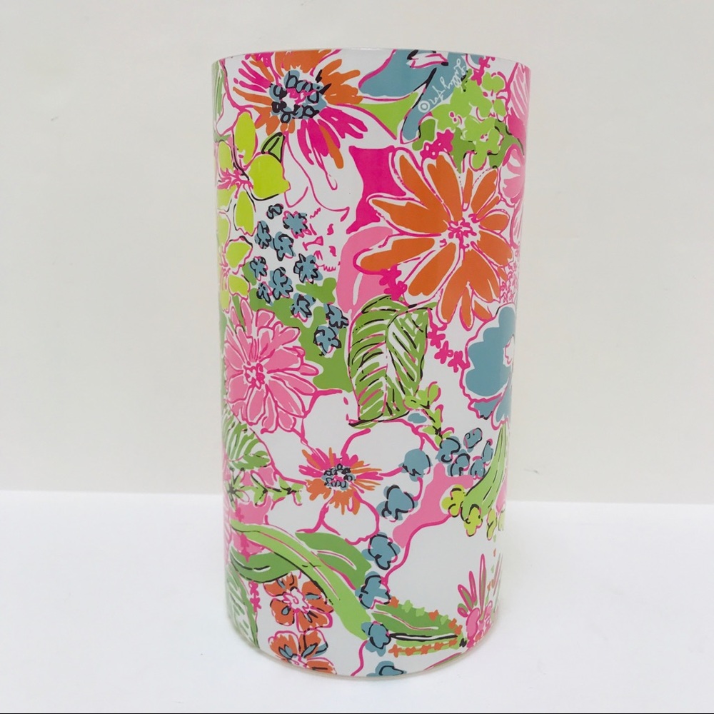 SOLD Lilly Pulitzer Target Glass Hurricane Vase - Picture 1 of 8